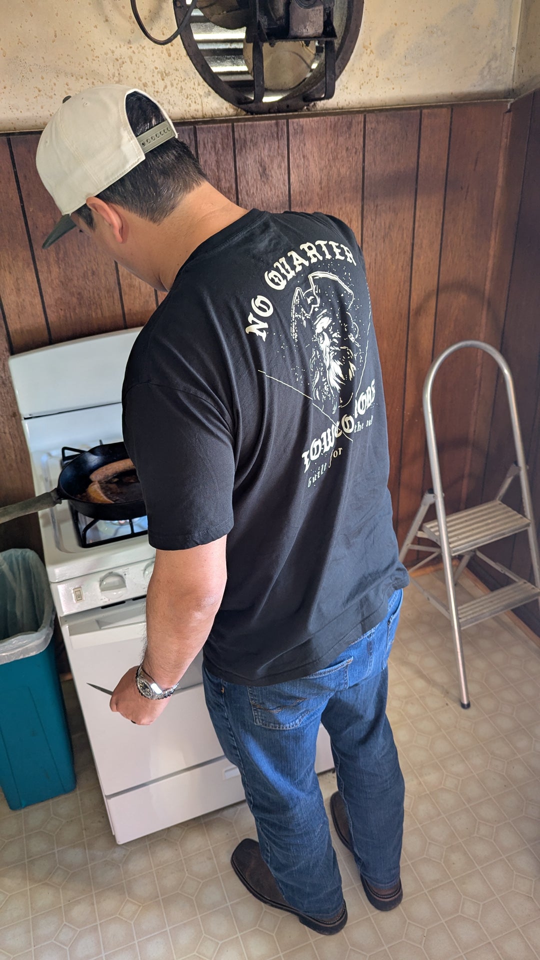 BLACKBEARD Graphic T-shirt